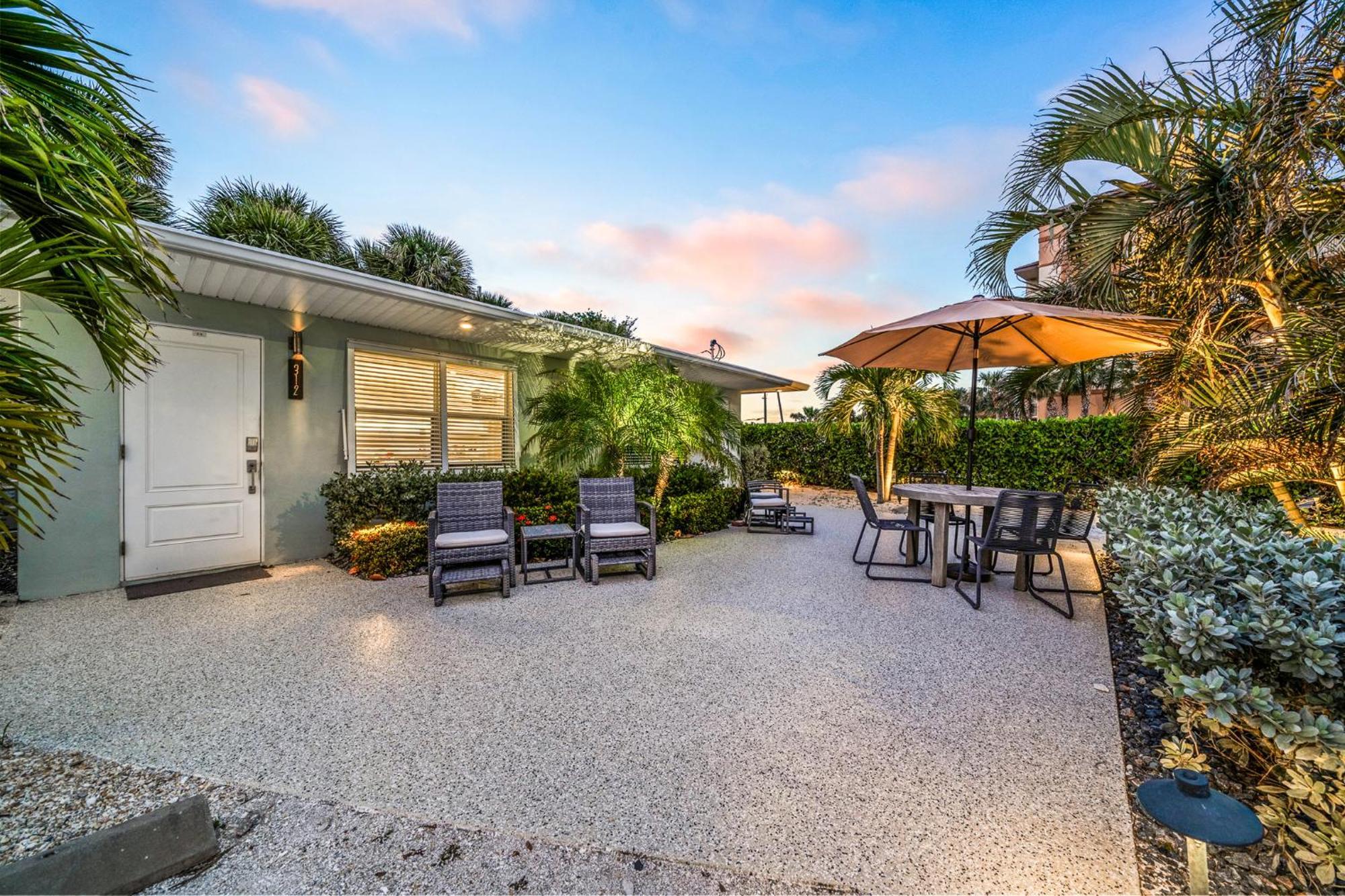 Wonderful Place Wprivate Patio Next To The Beach Cocoa Beach Kültér fotó