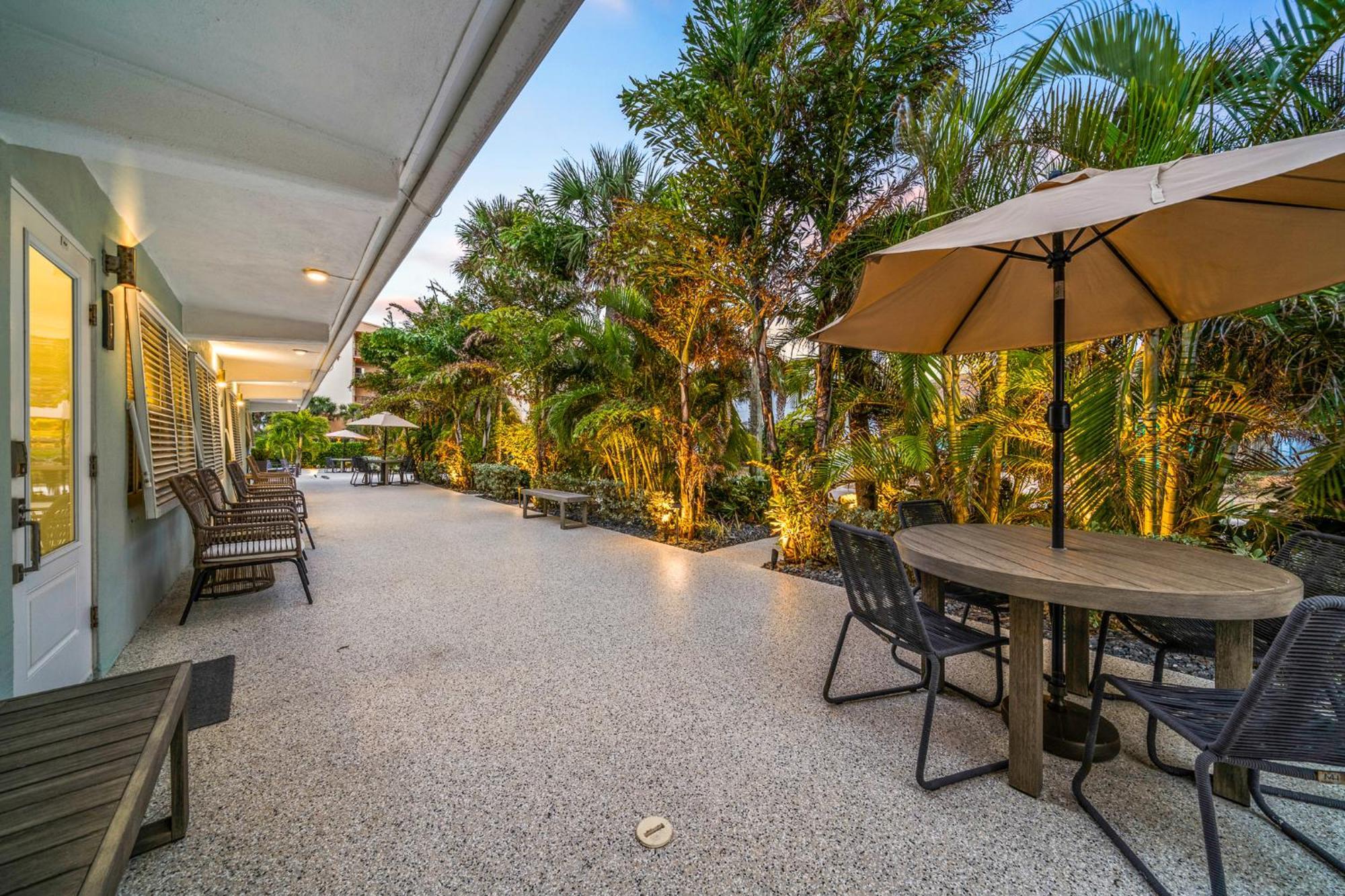 Wonderful Place Wprivate Patio Next To The Beach Cocoa Beach Kültér fotó